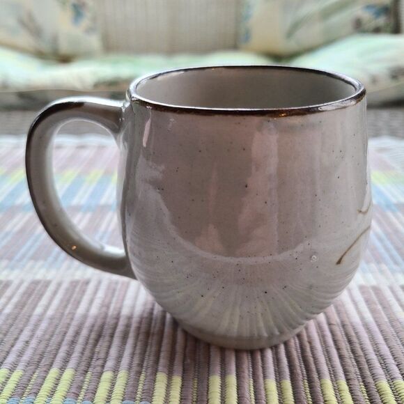 Handcrafted Ceramic Pottery Stoneware Mug Autumn Leaves Speckled Finish Korea - Picture 4 of 9